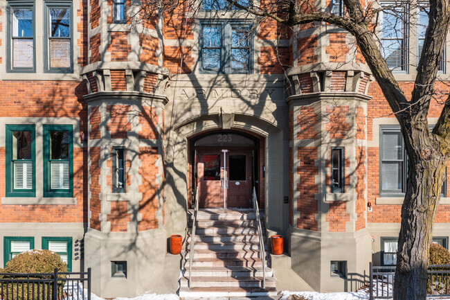 Building Photo - The Armory