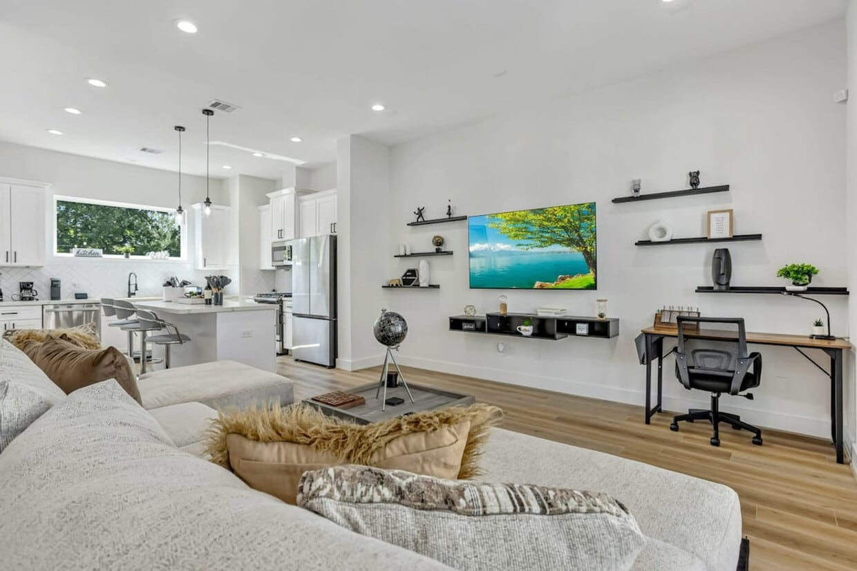 Foto principal - 3036 Live Oak St
