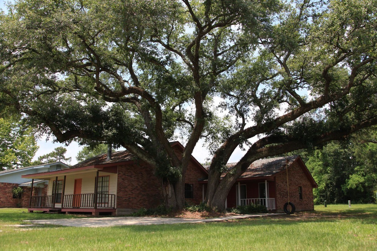 Primary Photo - 15173 LA-1078