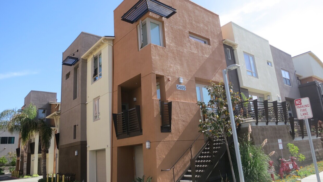 Primary Photo - 5405 W 149th Pl