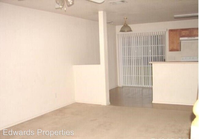 Foto del edificio - 5713 Redstone Dr