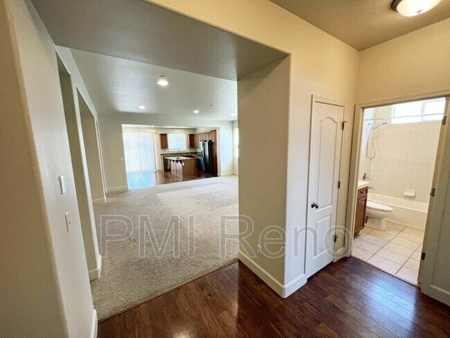 Foto del edificio - 5284 Skystone Dr