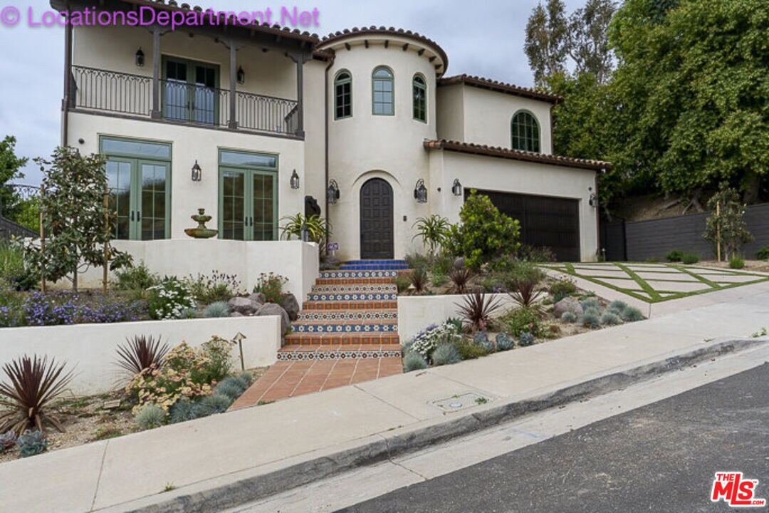 Foto principal - 5861 Ridgebrook Dr