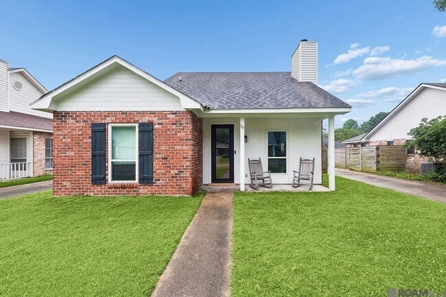 Building Photo - 777 Hadley Dr
