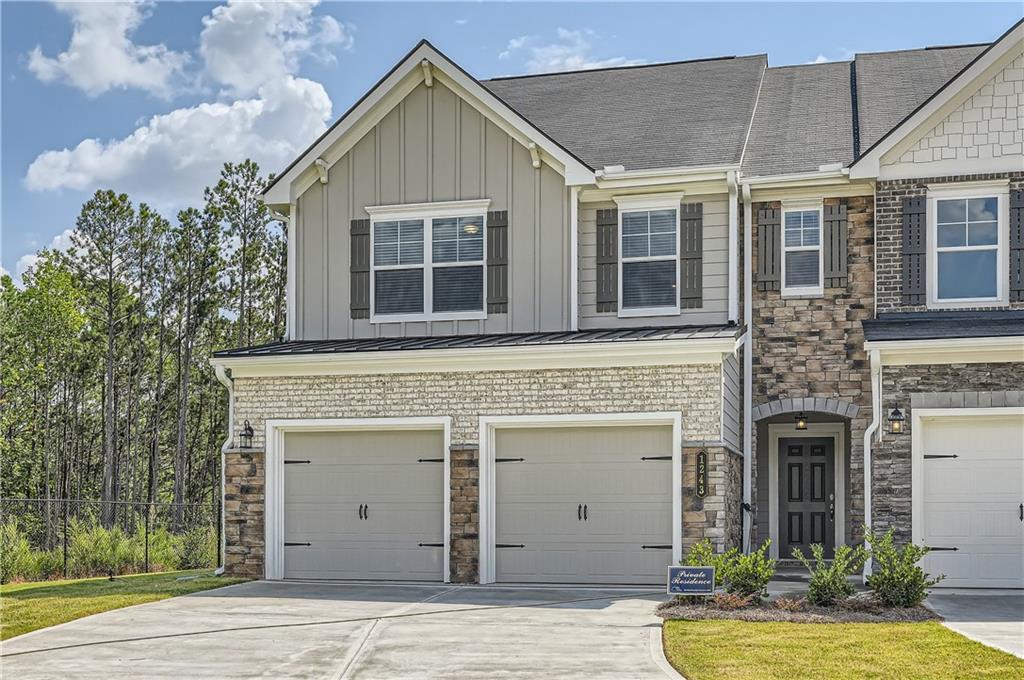 Primary Photo - 1243 Park Center Cir