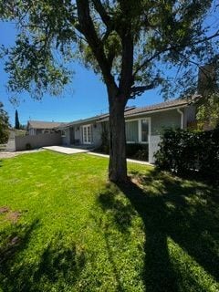 Building Photo - 2061 Los Encinos Rd