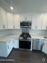 Building Photo - 17 Lone Star Ln