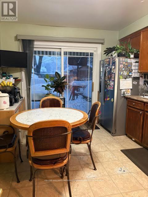 Photo du bâtiment - 140 Rodda Blvd