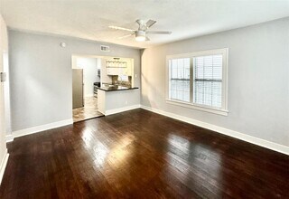 Building Photo - 1833 Colquitt St