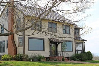 Building Photo - 4577 Stony Point Rd