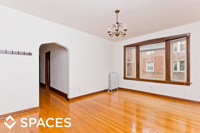 Building Photo - 5534 N Winthrop Ave