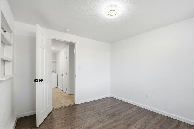 Foto del edificio - 10311 Ryan St