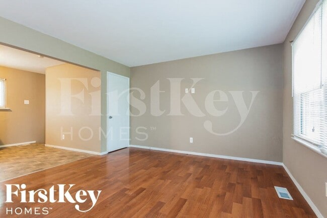 Building Photo - 5180 Carey Ln