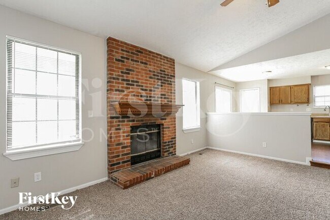 Foto del edificio - 5759 Pemberly Dr