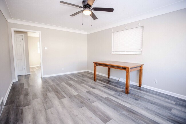 Foto del edificio - Beautiful Two bedroom home available for rent!