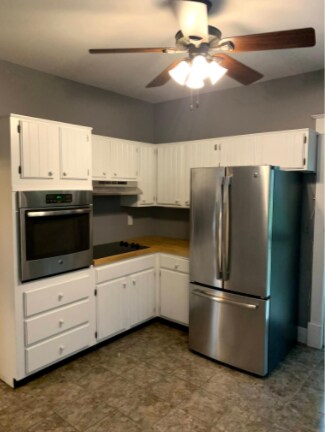 Kitchen - 1202 Cherokee Rd