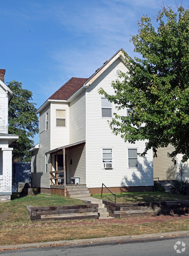 Building Photo - 420-424 N 15th St