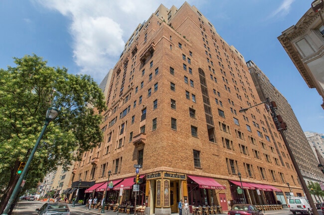 Foto del edificio - 225 S 18th St