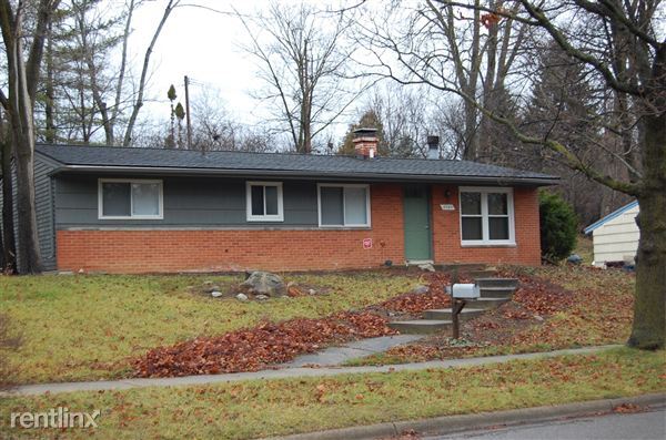 Building Photo - 2745 Canterbury Rd