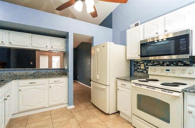 Foto del edificio - 3207 Forest Creek Dr