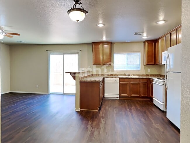 Building Photo - 8313 Time Machine Ave