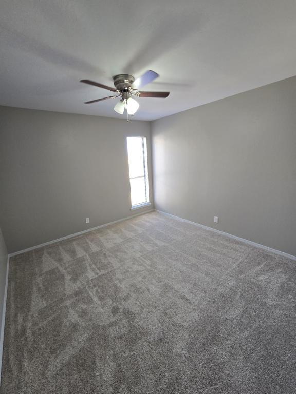 Building Photo - 2600 N Hobart St