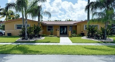 Building Photo - 6651 SW 91 Ave