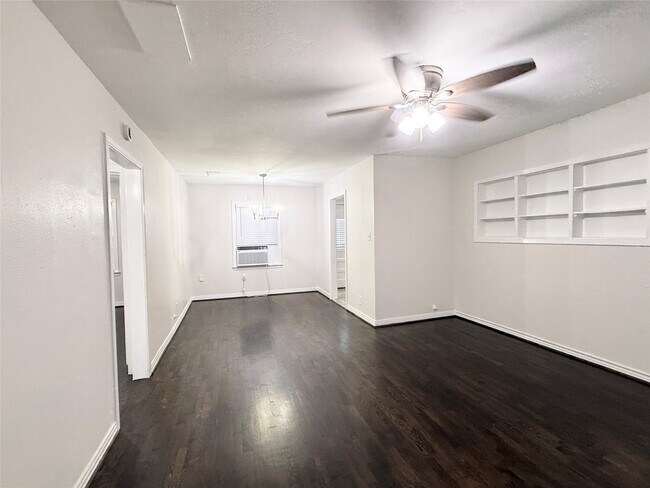 Foto del edificio - 832 S Anderson St