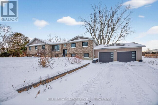 Building Photo - 1563 15 16 SIDE ROAD E