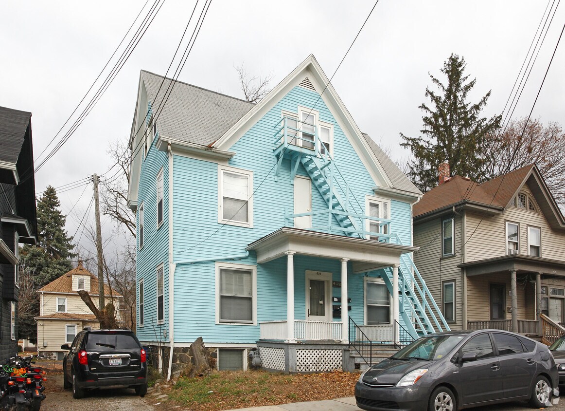 Building Photo - 915 Greenwood Ave