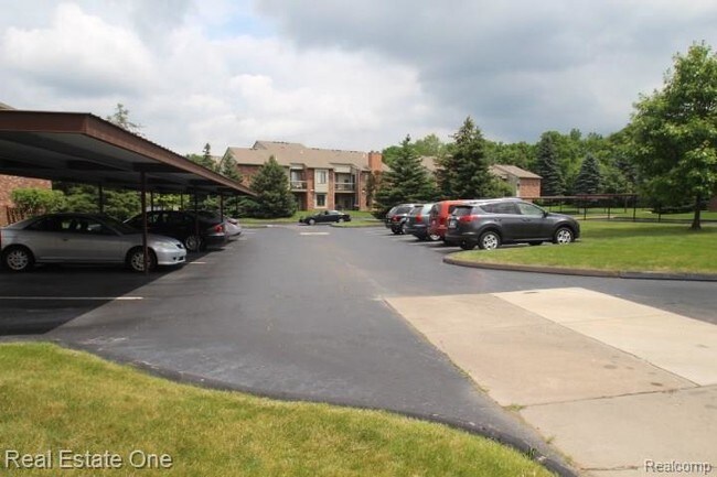 Building Photo - 21440 Indian Creek Dr