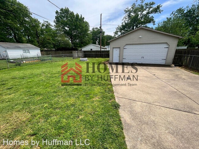 Foto del edificio - 3 br, 1 bath House - 2031 Cass Avenue