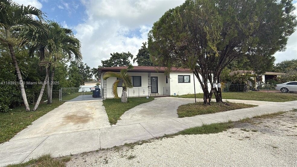 Primary Photo - 1521 NW 134th St