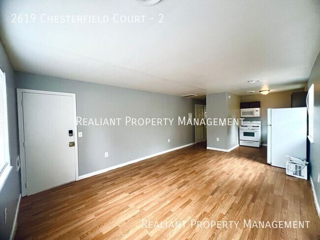 Foto del edificio - 2619 Chesterfield Ct