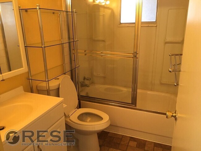 Foto del edificio - West Jordan Duplex w carport AVAILABLE NOW!!