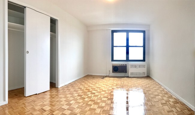 Foto del edificio - 160 Parkside Ave