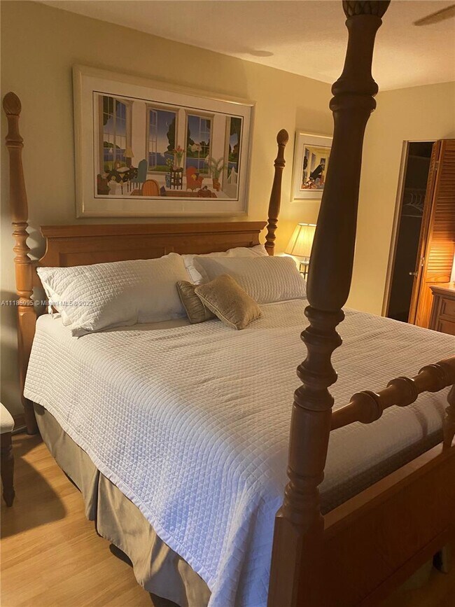 Foto del edificio - 5530 N Ocean Blvd