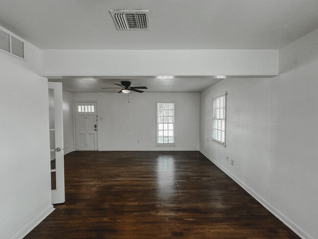 Building Photo - 2605 35th St