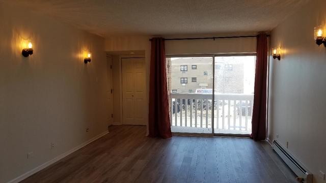 Foto del edificio - 6550 W Belmont Ave