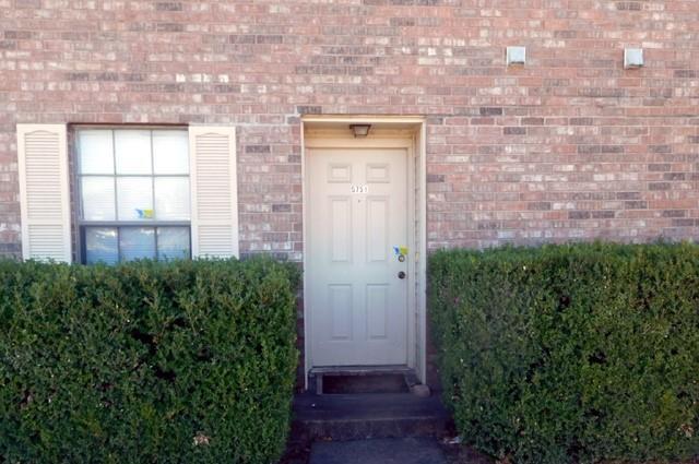 Building Photo - 5751 Shadydell Dr