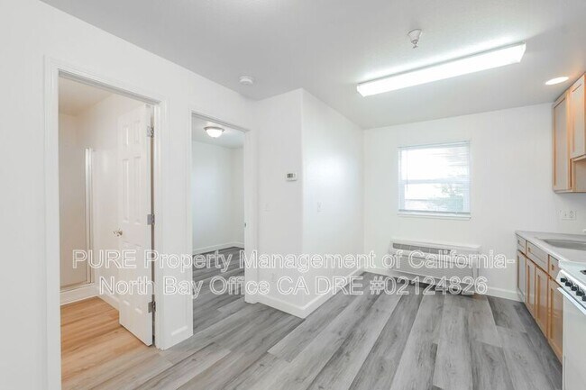 Building Photo - 154 Railroad Ave