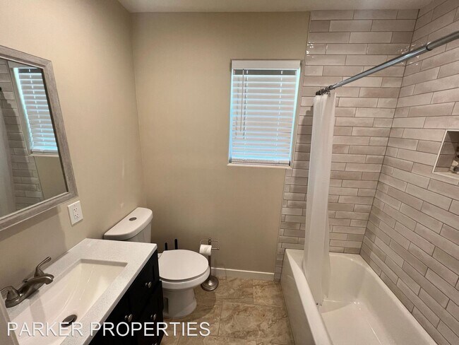 Building Photo - Studio, 1 bath House - 766 S Grade Rd (ADU)