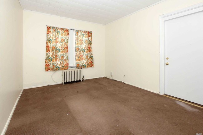 Foto del edificio - 87-74 254th St