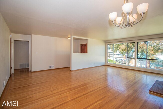 Building Photo - 4 br, 3 bath House - 288 Marietta Drive