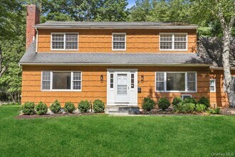 Building Photo - 520 Croton Falls Rd