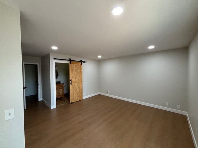 Building Photo - 19862 Ravenna Dr