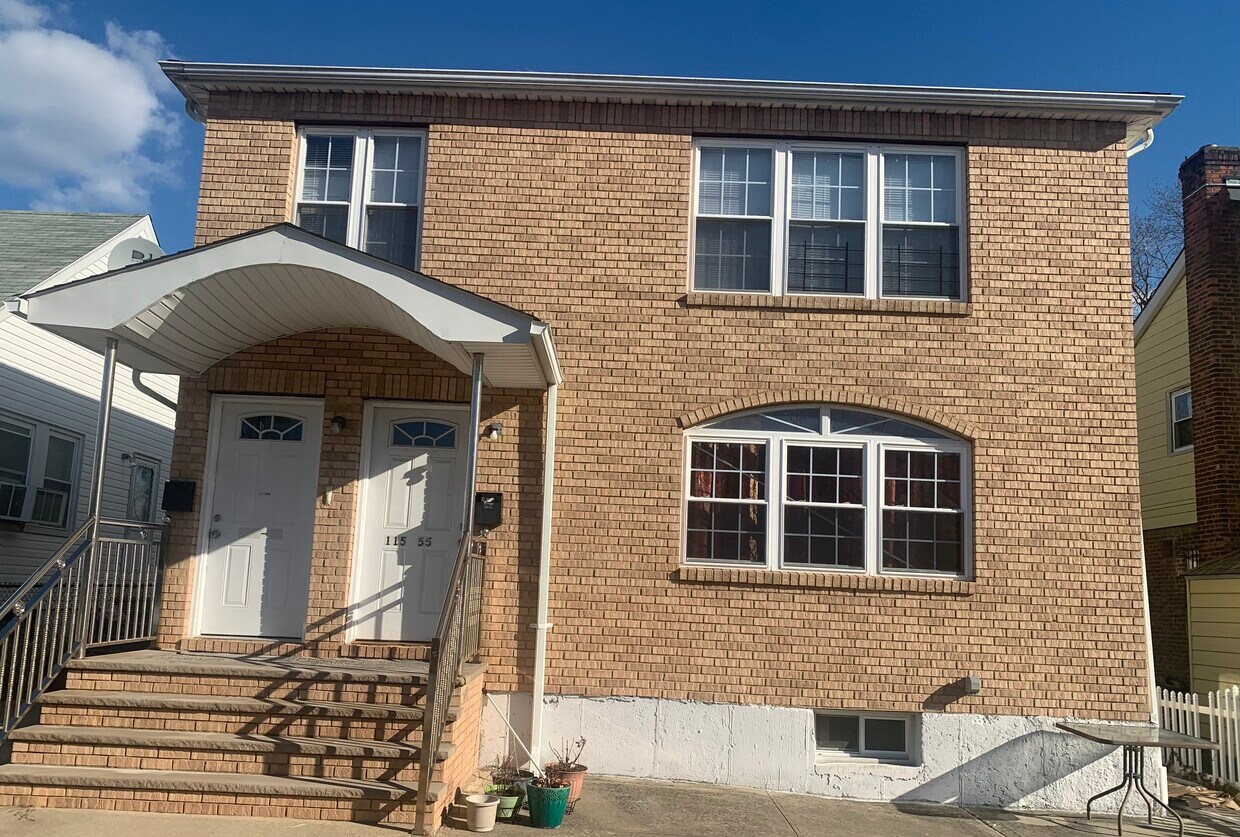 11555 209th St, Cambria Heights, NY 11411 House Rental in Cambria