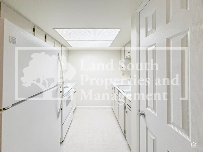 Foto del edificio - 725 E Lime St