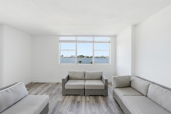 Foto del edificio - 2800 N Flagler Dr