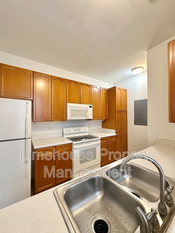 Foto del edificio - 5872 Ludington Dr